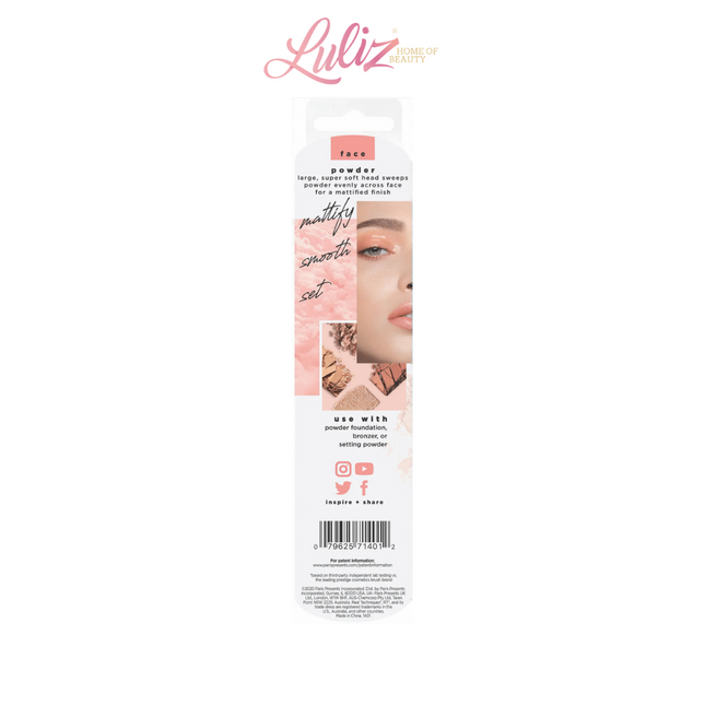 Real Techniques Ultra Plush Blush Makeup Brush