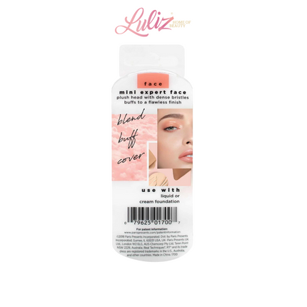 Real Techniques Mini Expert Face Brush