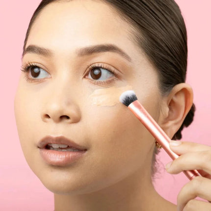 REAL TECHNIQUES - Expert Concealer Brush