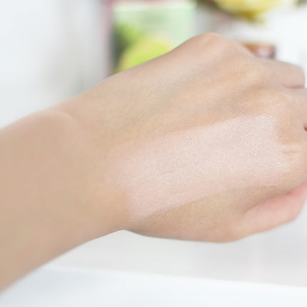 Dandelion Shy Beam Liquid Highlighter benefit